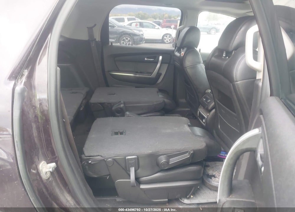 2008 GMC ACADIA SLT-1 VIN: 1GKEV23748J234082