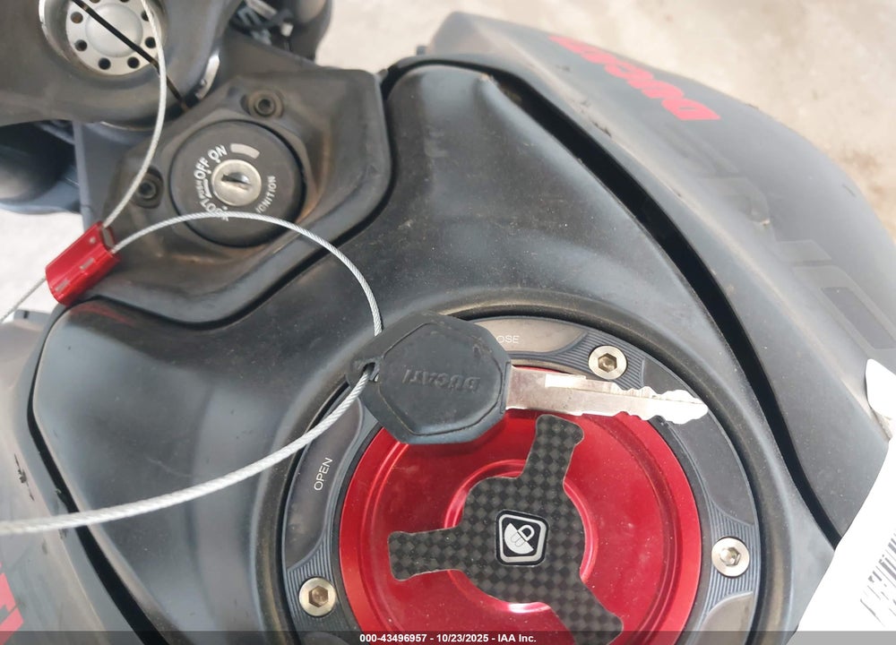2021 DUCATI MONSTER VIN: ZDMMAMDTXMB001164