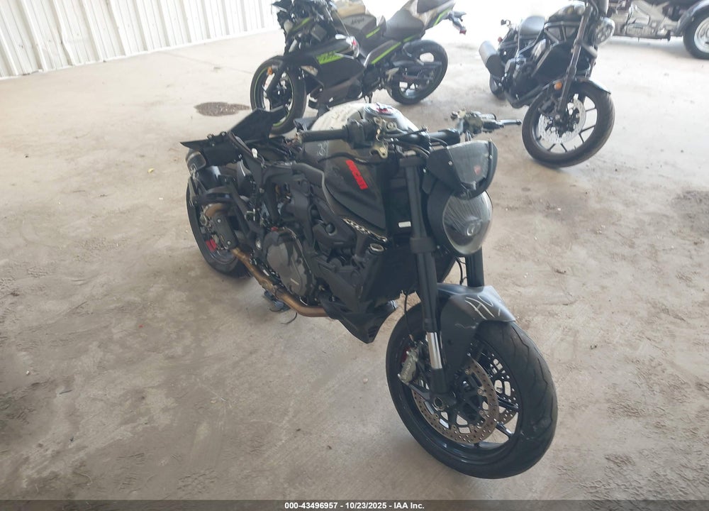 2021 DUCATI MONSTER VIN: ZDMMAMDTXMB001164