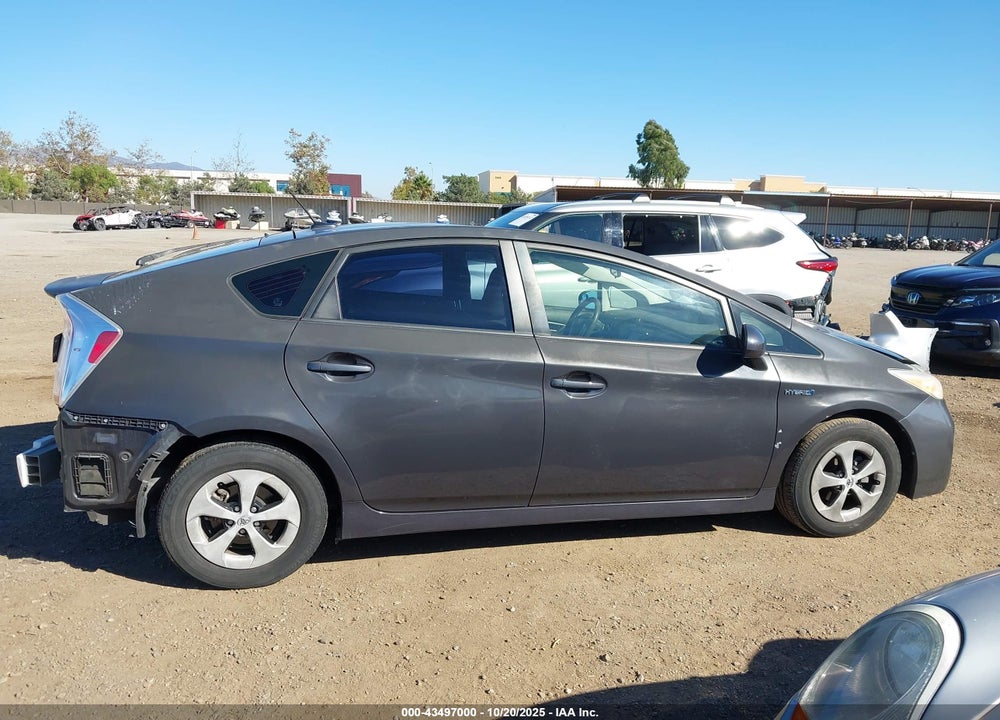 2013 TOYOTA PRIUS THREE VIN: JTDKN3DU9D5602977