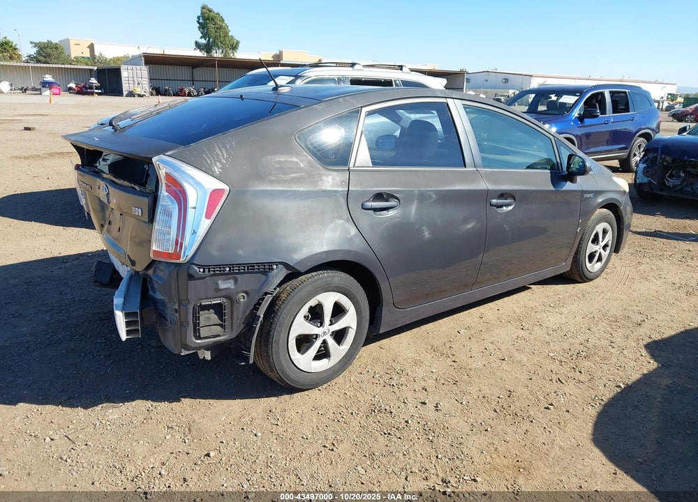 2013 TOYOTA PRIUS THREE VIN: JTDKN3DU9D5602977