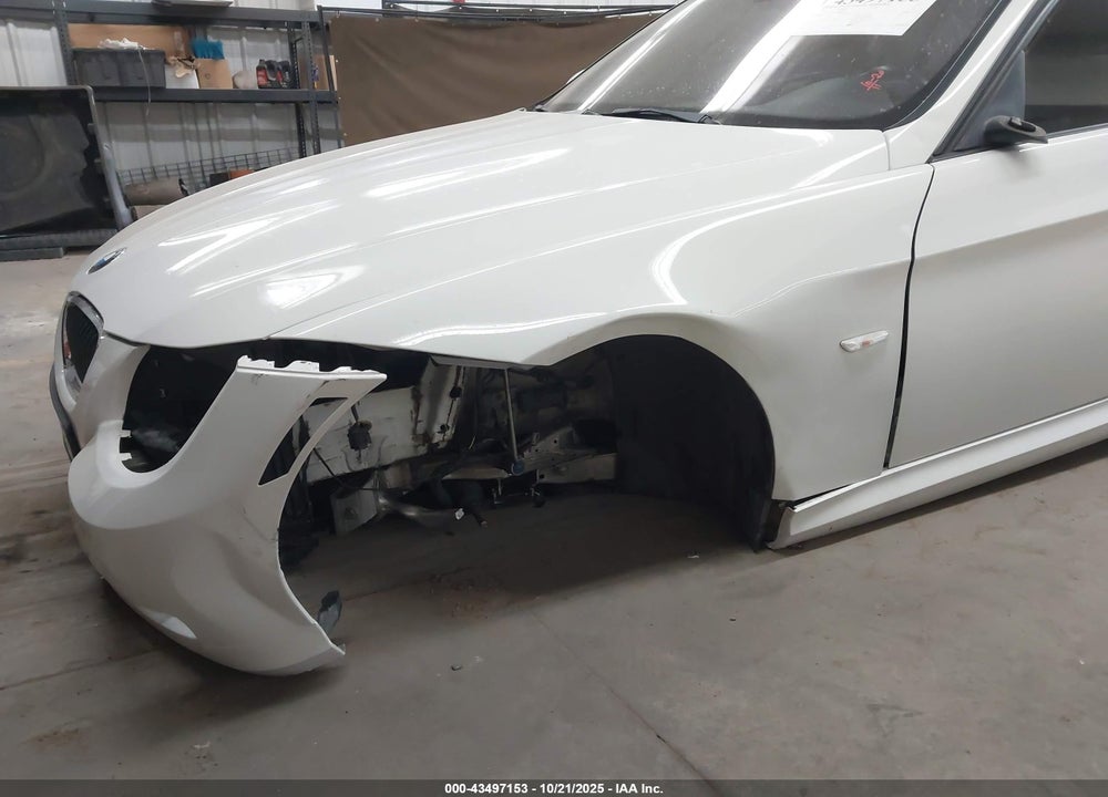 2011 BMW 328I VIN: WBAPH5G54BNM76843