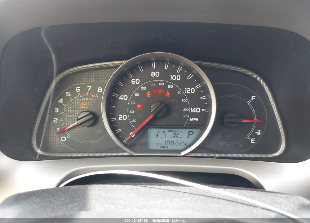 2014 TOYOTA RAV4 XLE VIN: 2T3RFREV4EW220386