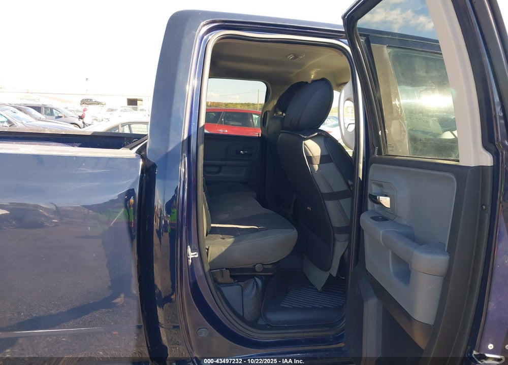 2015 RAM 1500 VIN: 1C6RR7GT2FS543277