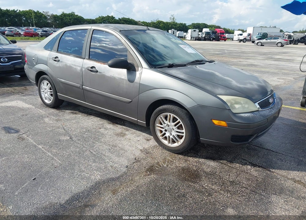 2005 FORD FOCUS ZX4 VIN: 1FAFP34N85W142751