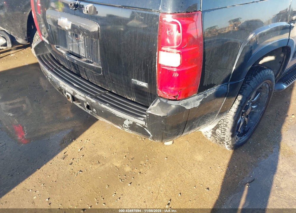 2008 CHEVROLET TAHOE LT VIN: 1GNFK13008R229735
