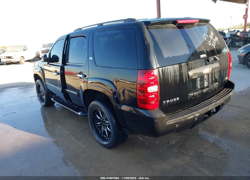 2008 CHEVROLET TAHOE LT VIN: 1GNFK13008R229735