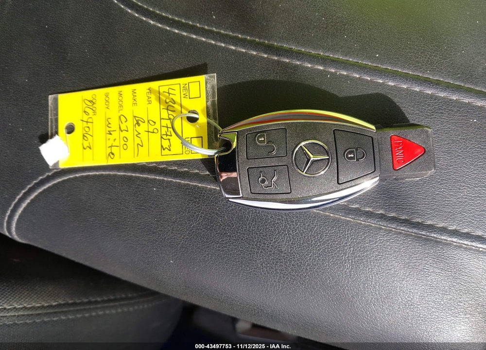 2009 MERCEDES-BENZ C 300 LUXURY/SPORT VIN: WDDGF54X19R064063
