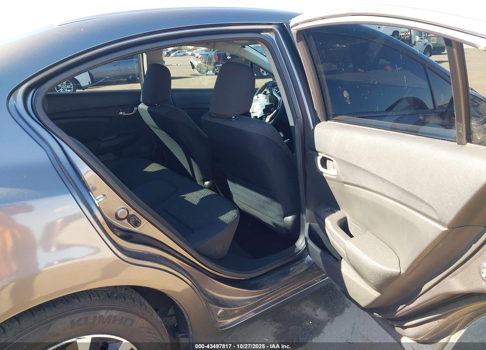 2014 HONDA CIVIC LX VIN: 19XFB2F54EE203121