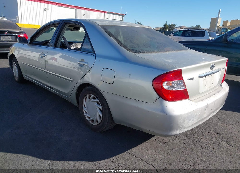 2002 TOYOTA CAMRY LE VIN: JTDBE32K820112980