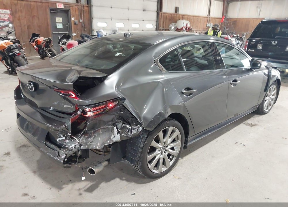 2021 MAZDA 3 VIN: JM1BPBDL7M1334689