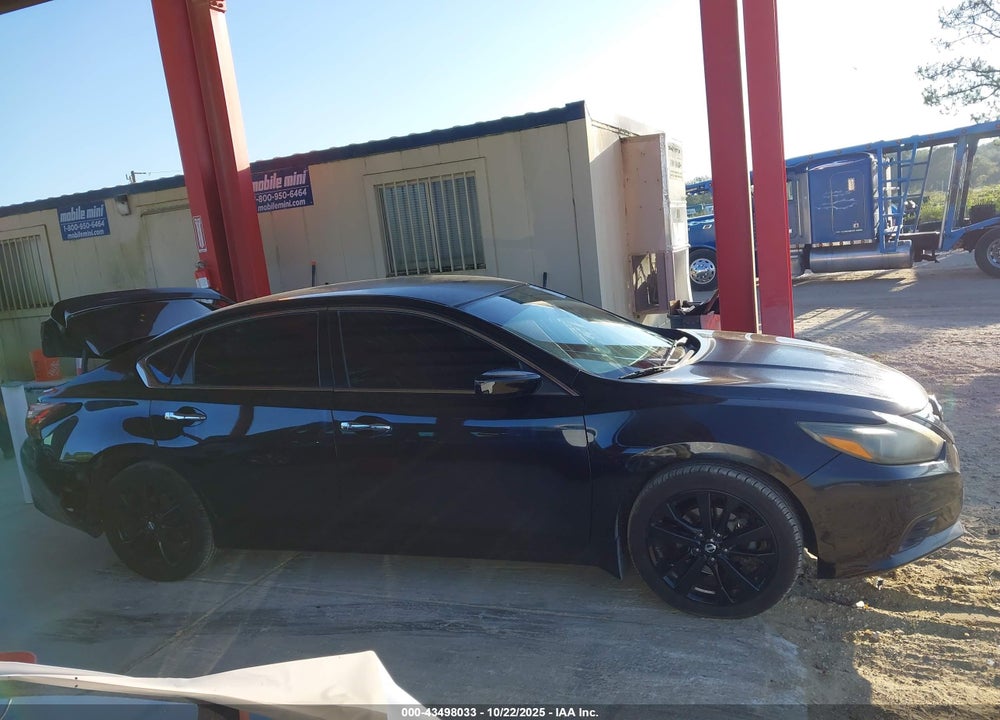 2017 NISSAN ALTIMA VIN: 1N4AL3APXHC294998