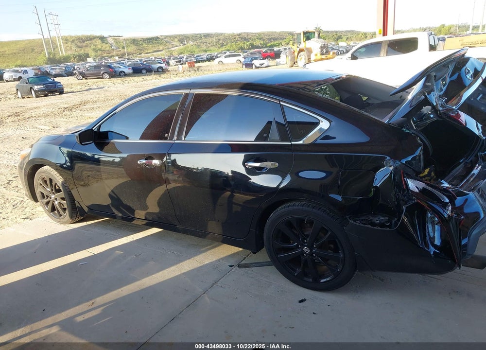 2017 NISSAN ALTIMA VIN: 1N4AL3APXHC294998