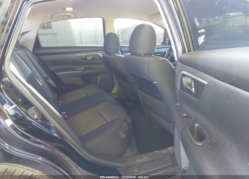 2017 NISSAN ALTIMA VIN: 1N4AL3APXHC294998