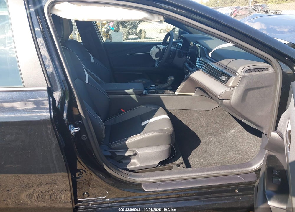 2025 TOYOTA CAMRY SE VIN: 4T1DAACK1SU122231