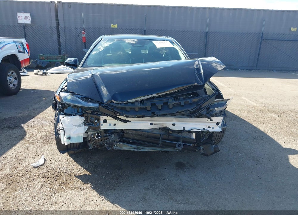 2025 TOYOTA CAMRY SE VIN: 4T1DAACK1SU122231