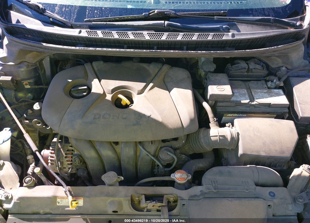 2012 HYUNDAI ELANTRA VIN: 5NPDH4AE9CH093975