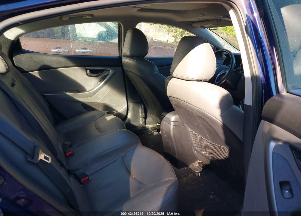 2012 HYUNDAI ELANTRA VIN: 5NPDH4AE9CH093975