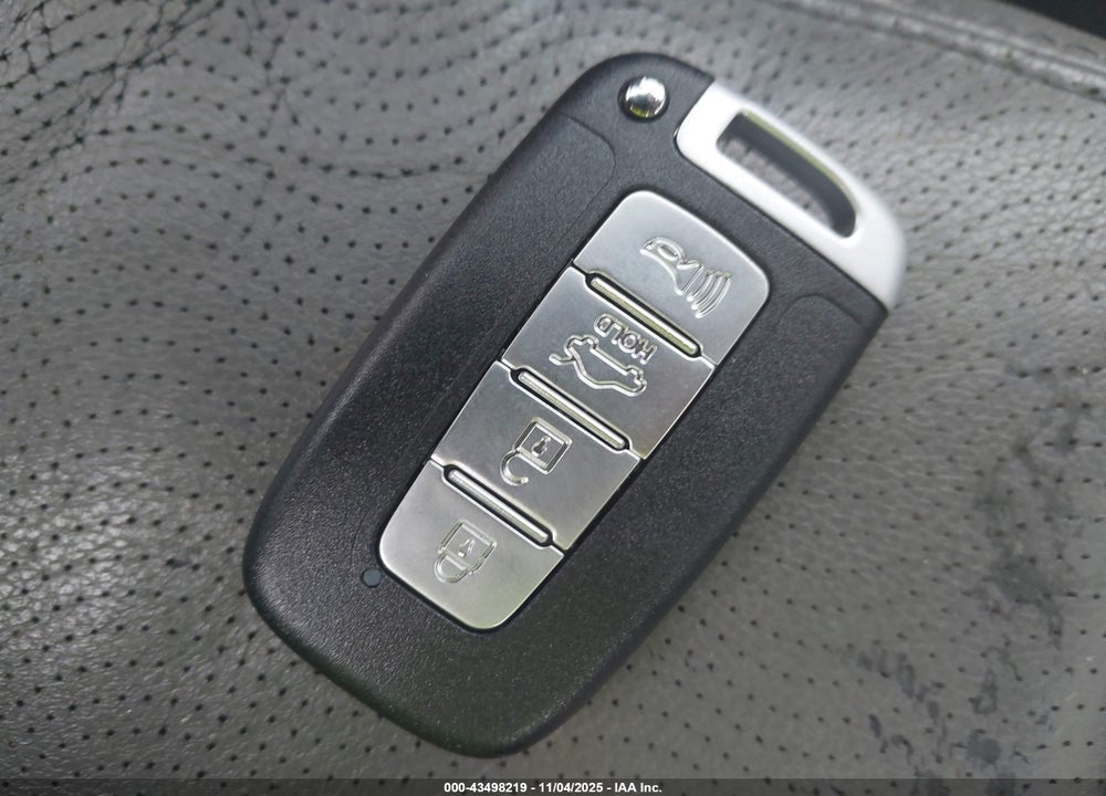 2012 HYUNDAI ELANTRA VIN: 5NPDH4AE9CH093975