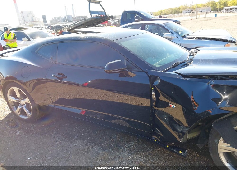 2018 CHEVROLET CAMARO VIN: 1G1FH1R7XJ0110153
