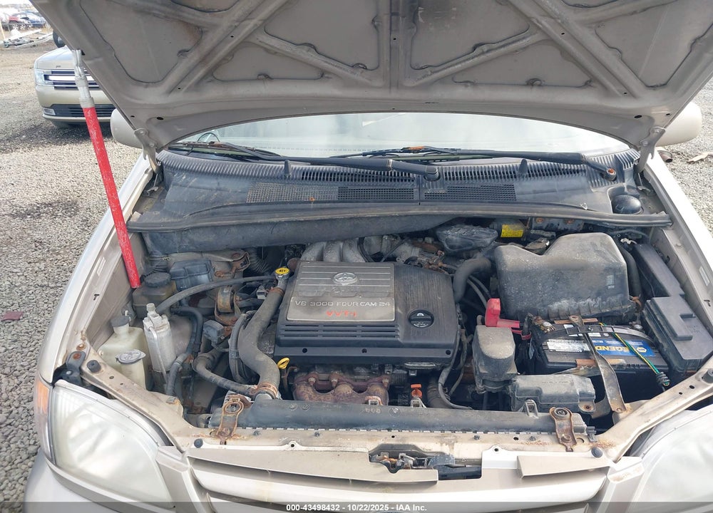2001 TOYOTA SIENNA XLE VIN: 4T3ZF13C61U361232