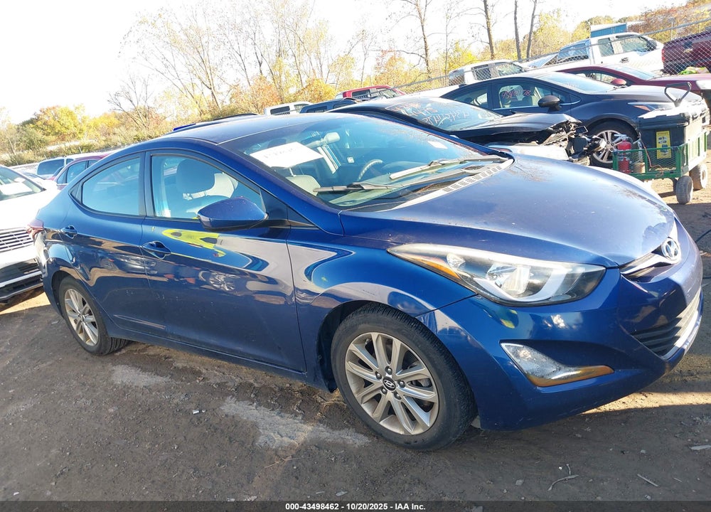 2016 HYUNDAI ELANTRA VIN: 5NPDH4AE0GH768148