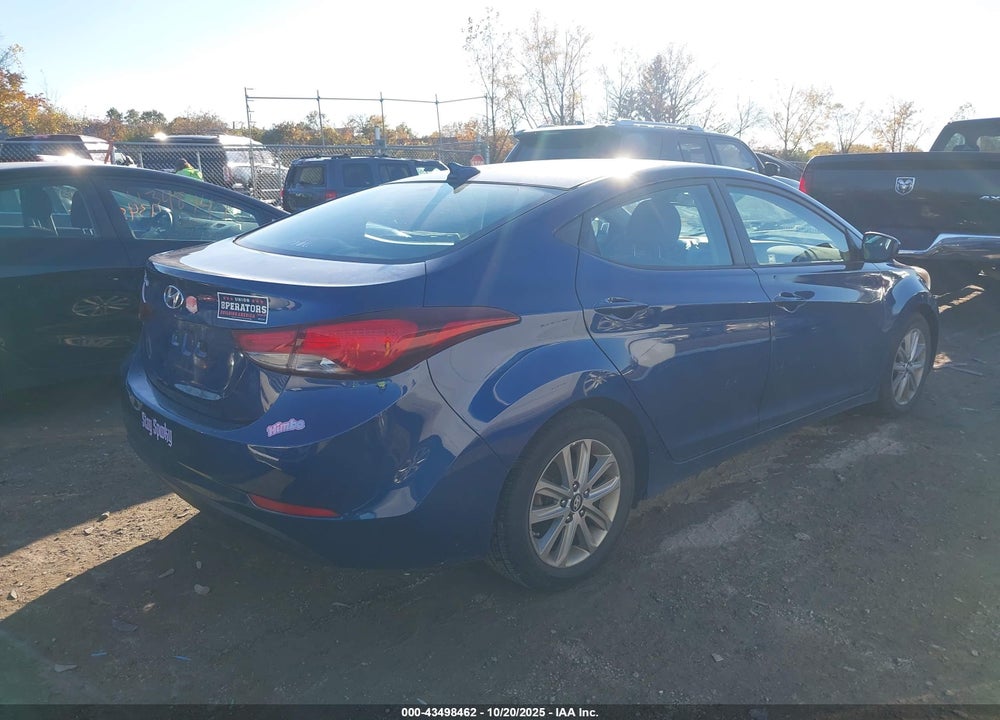 2016 HYUNDAI ELANTRA VIN: 5NPDH4AE0GH768148