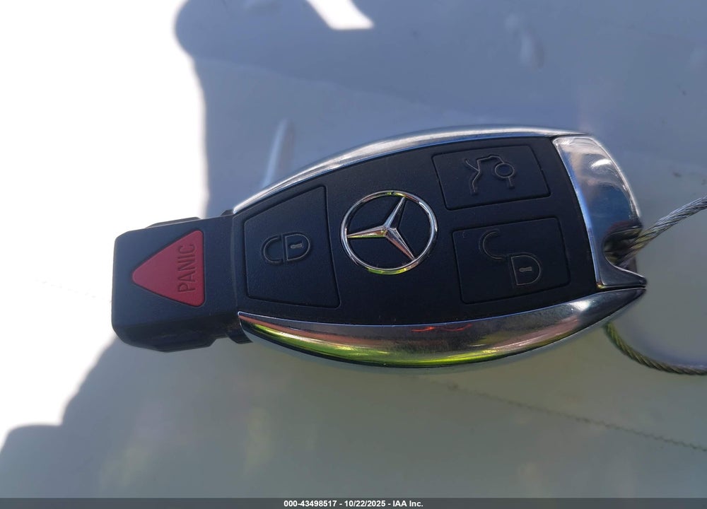 2015 MERCEDES-BENZ C 300 LUXURY VIN: 55SWF4JB4FU053258