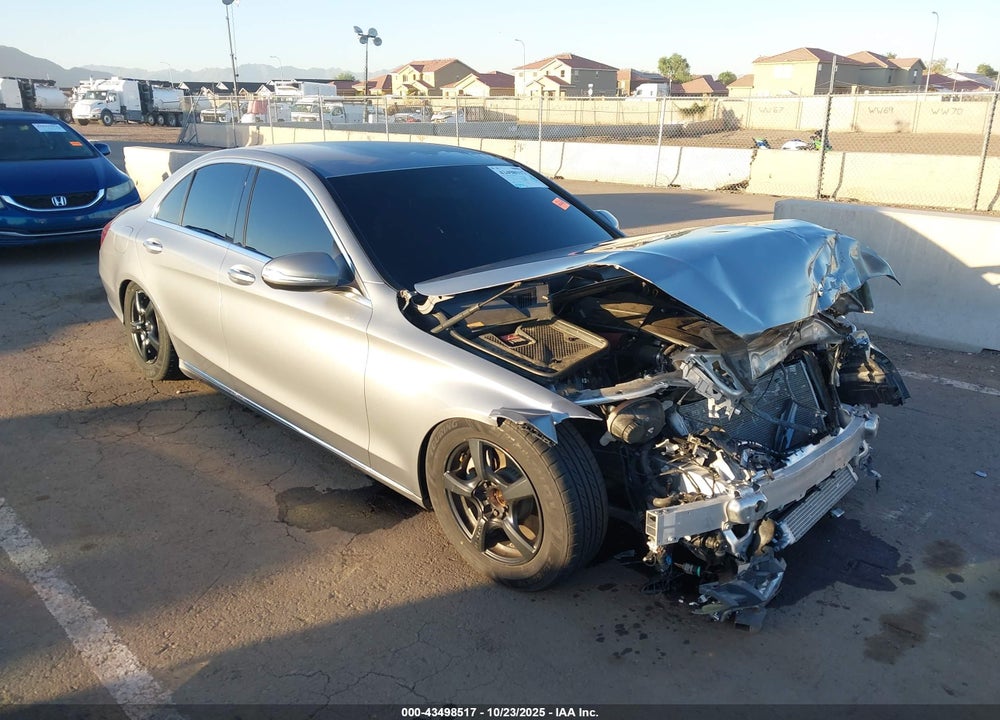 2015 MERCEDES-BENZ C 300 LUXURY VIN: 55SWF4JB4FU053258