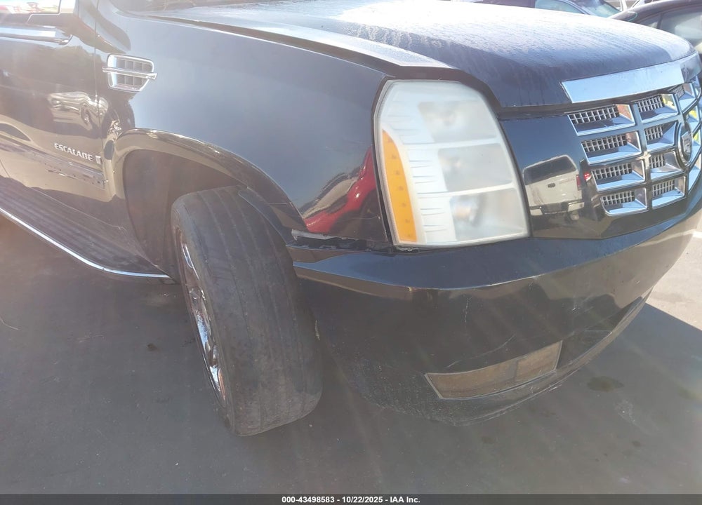 2008 CADILLAC ESCALADE VIN: 1GYFK63818R109299