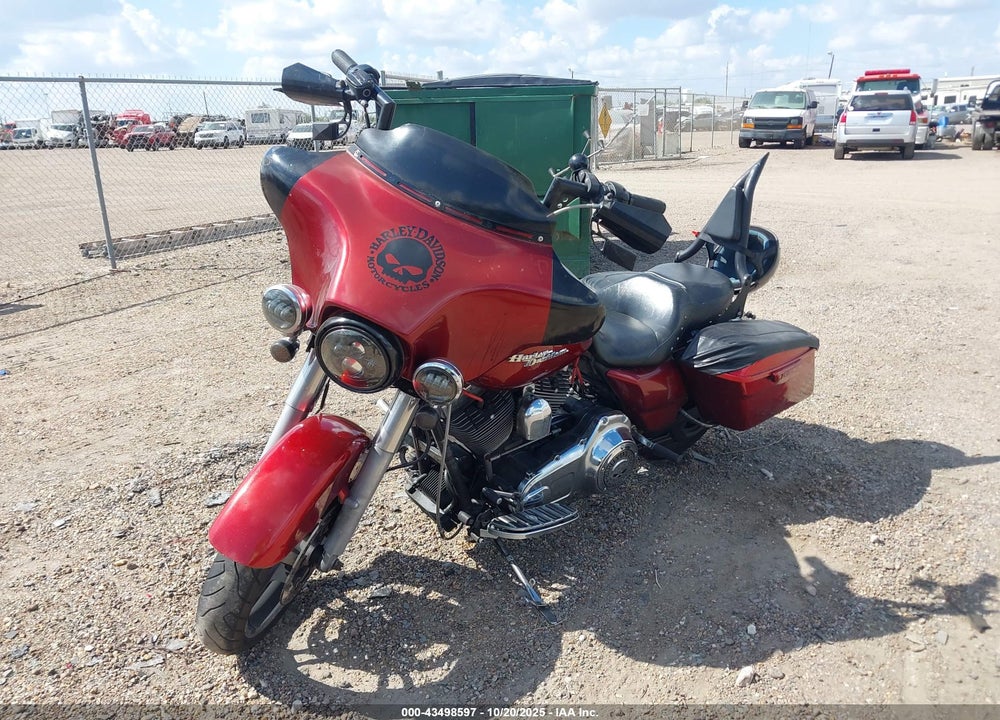 2010 HARLEY-DAVIDSON FLHX VIN: 1HD1KB410AB617576