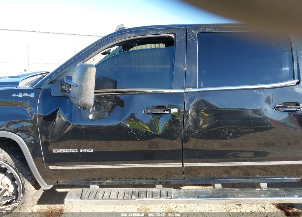 2015 GMC SIERRA 3500HD SLT VIN: 1GT423C89FF172757