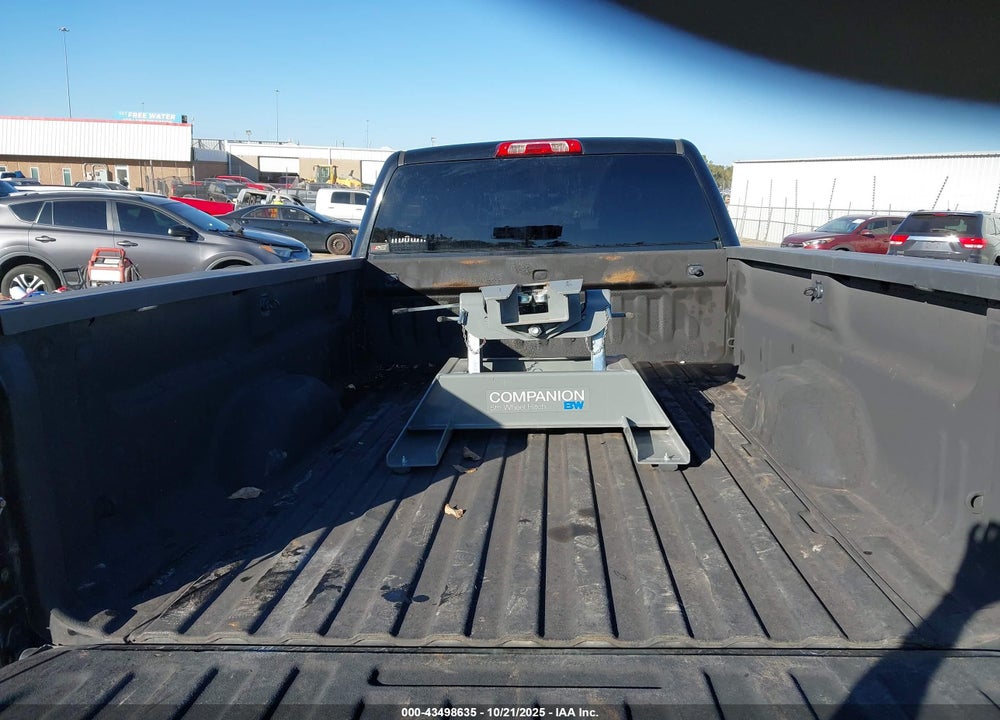 2015 GMC SIERRA 3500HD SLT VIN: 1GT423C89FF172757