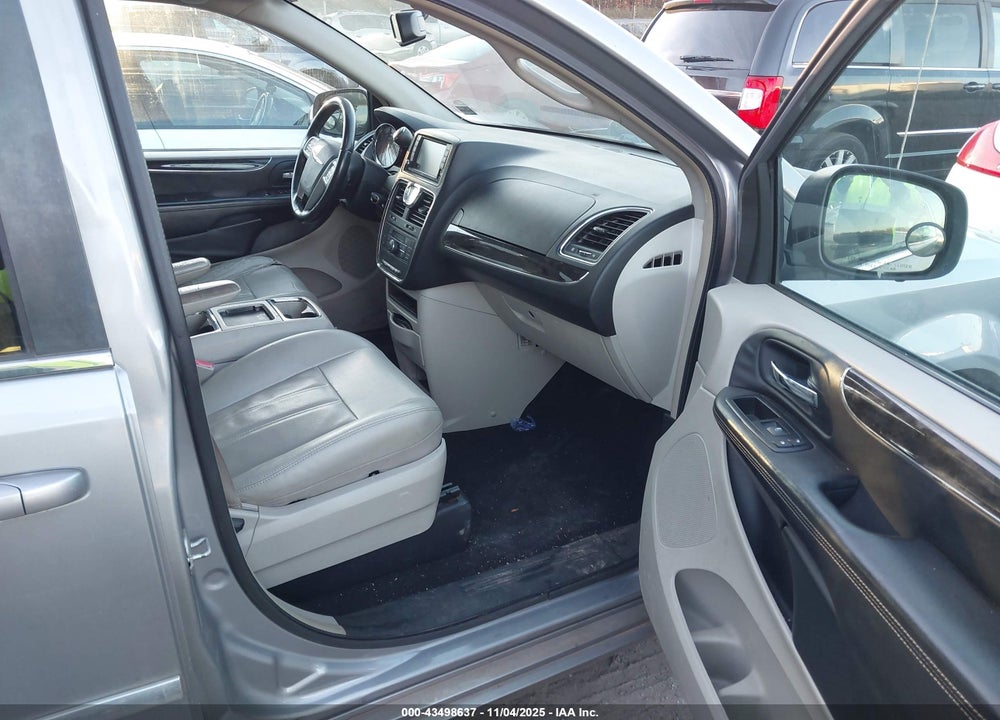 2013 CHRYSLER TOWN & COUNTRY TOURING VIN: 2C4RC1BG5DR577987