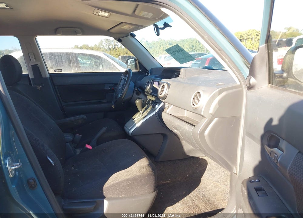 2010 SCION XB VIN: JTLZE4FE2A1114861