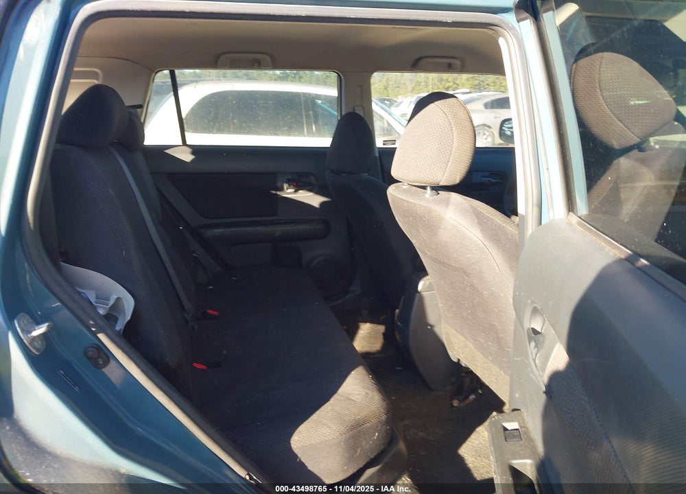 2010 SCION XB VIN: JTLZE4FE2A1114861