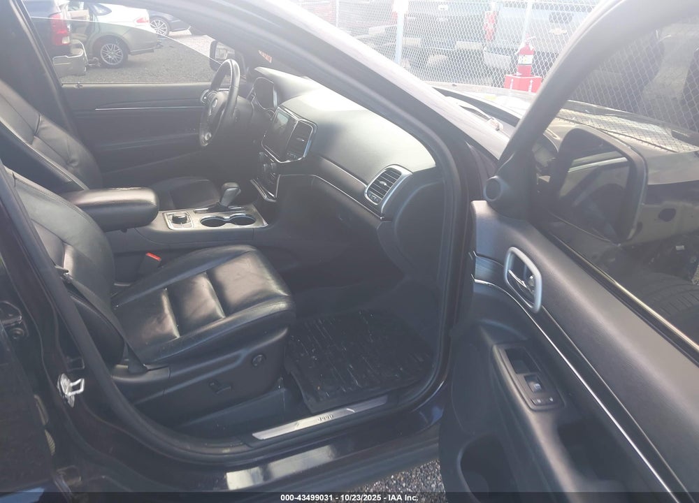 2019 JEEP GRAND CHEROKEE VIN: 1C4RJFBG2KC636602