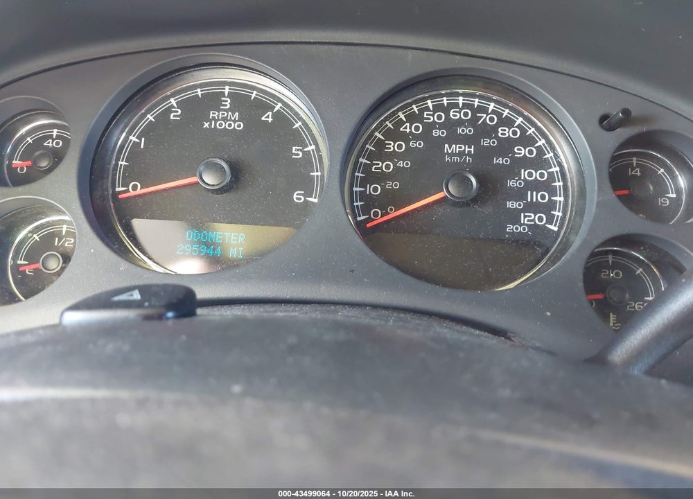 2008 CHEVROLET TAHOE LTZ VIN: 1GNFK130X8R138875