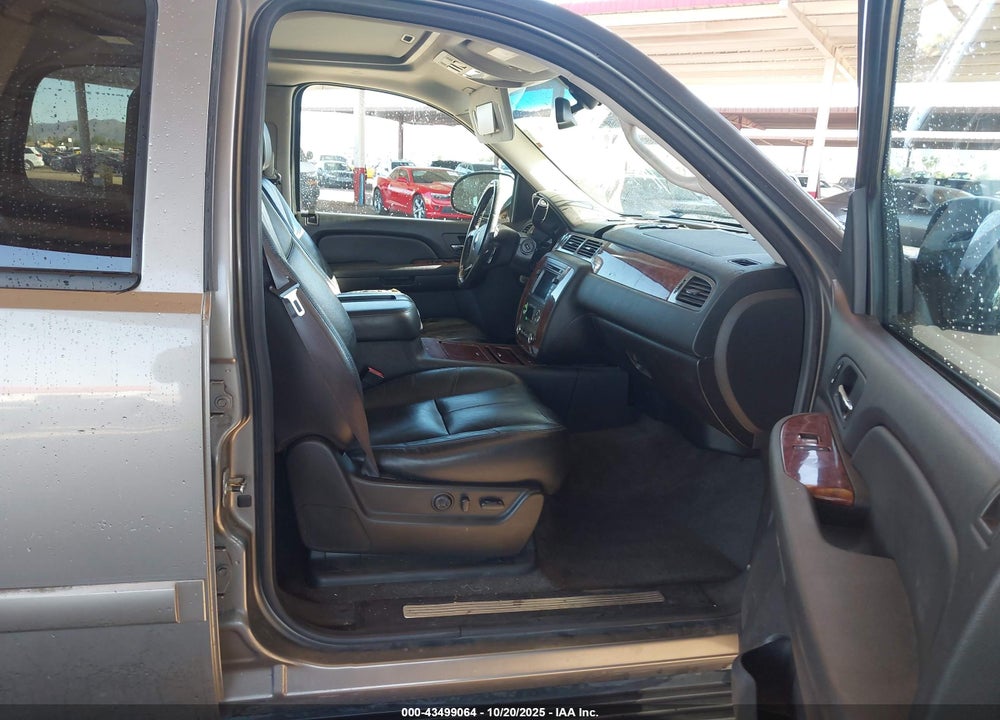 2008 CHEVROLET TAHOE LTZ VIN: 1GNFK130X8R138875