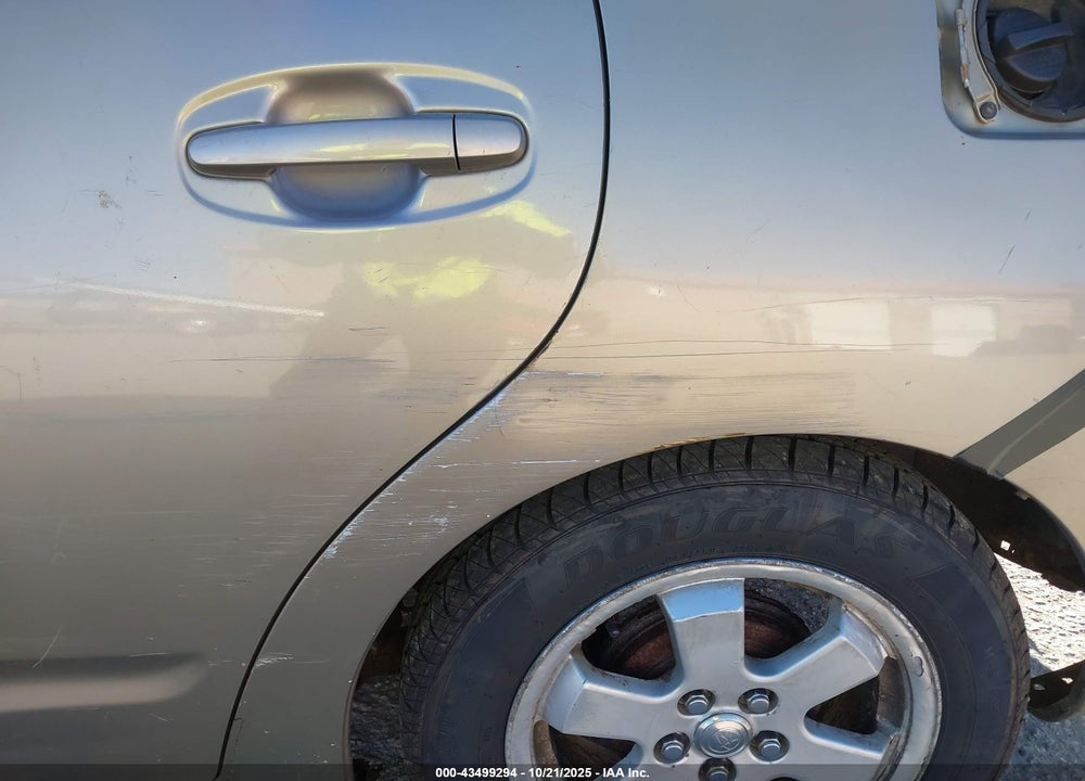 2005 TOYOTA PRIUS VIN: JTDKB20U053045396