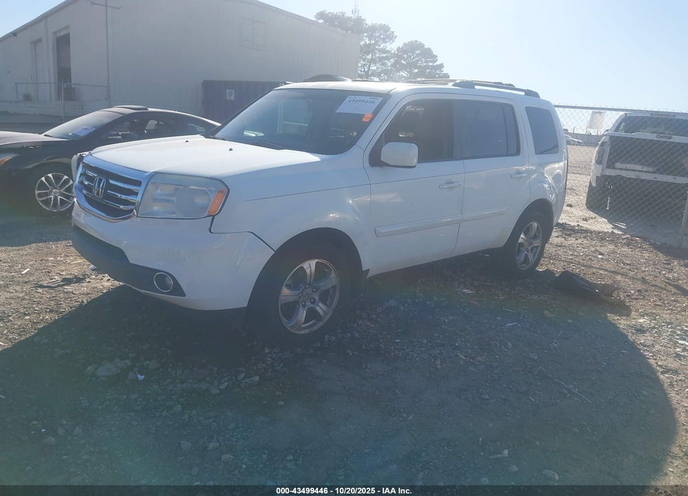 2012 HONDA PILOT VIN: 5FNYF3H77CB043146