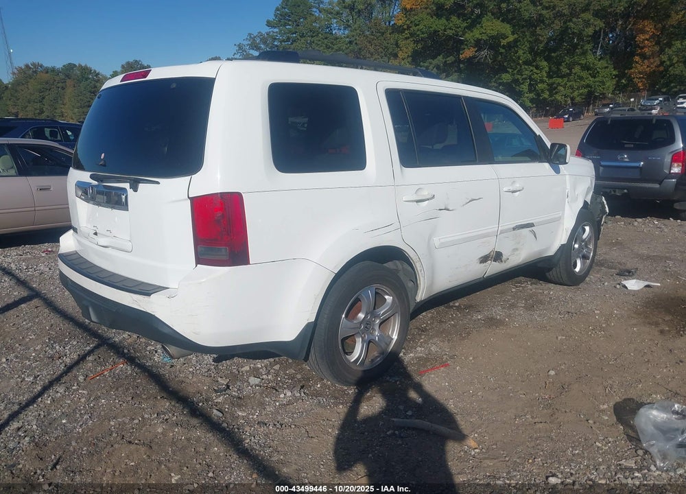 2012 HONDA PILOT VIN: 5FNYF3H77CB043146