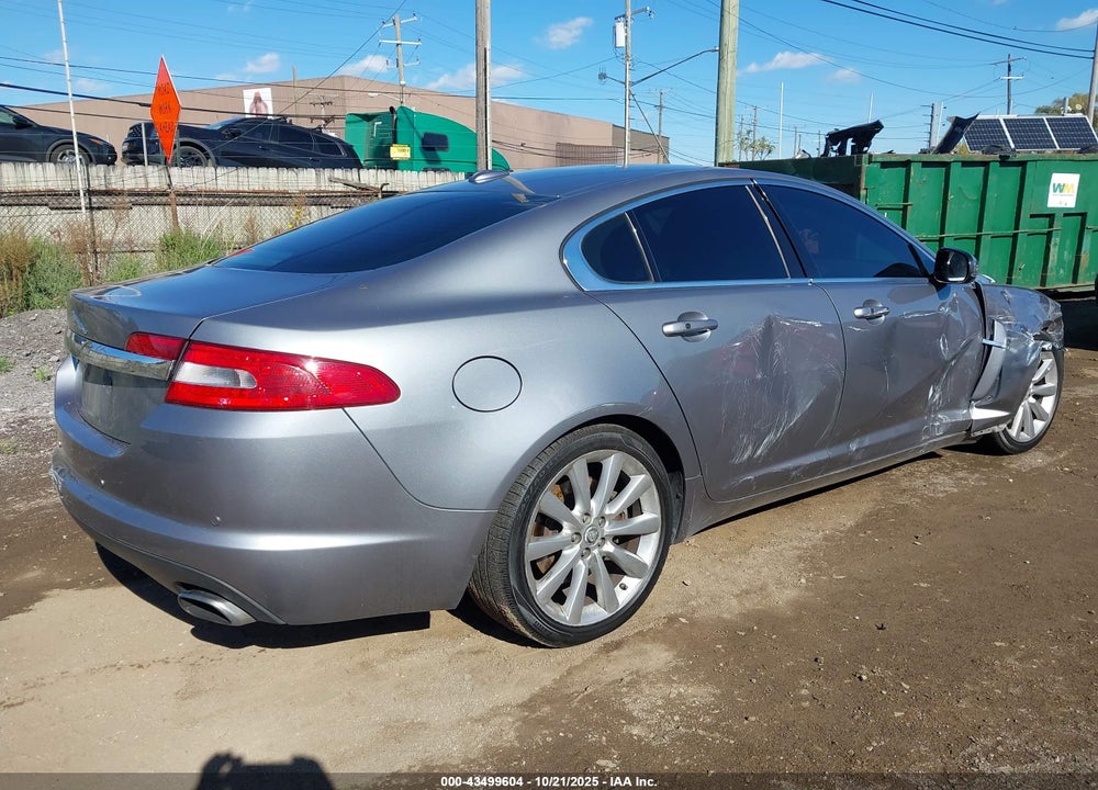2010 JAGUAR XF PREMIUM VIN: SAJWA0GB6ALR61623