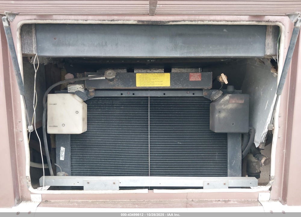 1999 FREIGHTLINER CHASSIS X LINE MOTOR HOME VIN: 4UZ6XFBC7XCB63347