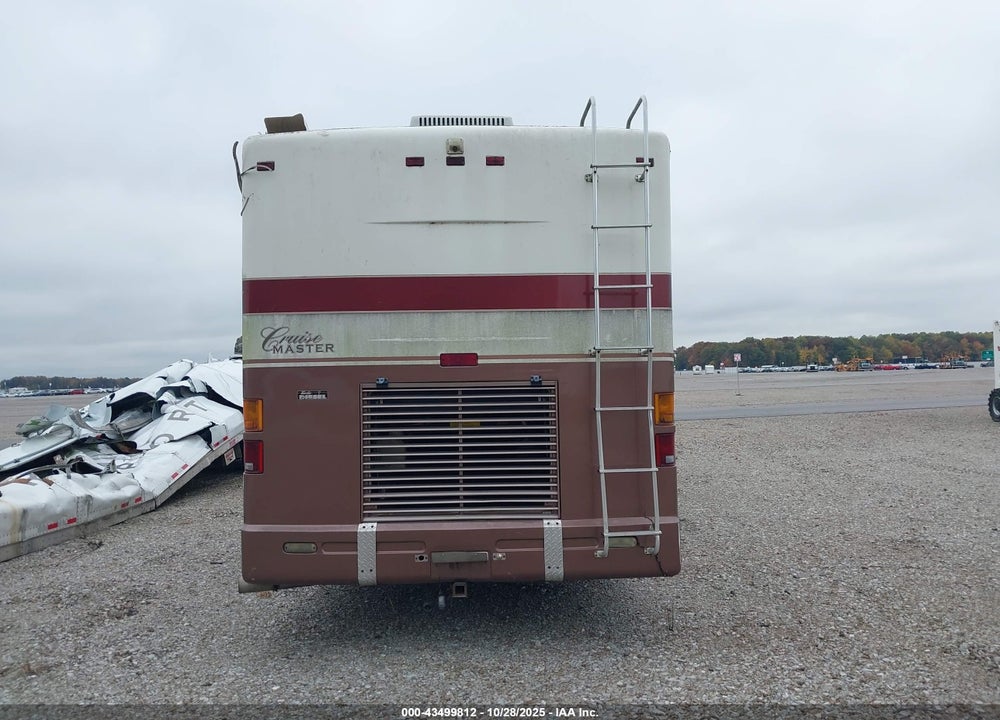 1999 FREIGHTLINER CHASSIS X LINE MOTOR HOME VIN: 4UZ6XFBC7XCB63347