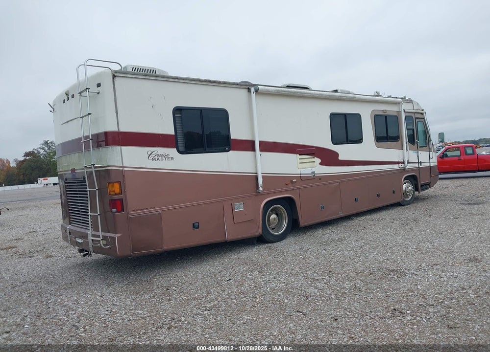 1999 FREIGHTLINER CHASSIS X LINE MOTOR HOME VIN: 4UZ6XFBC7XCB63347