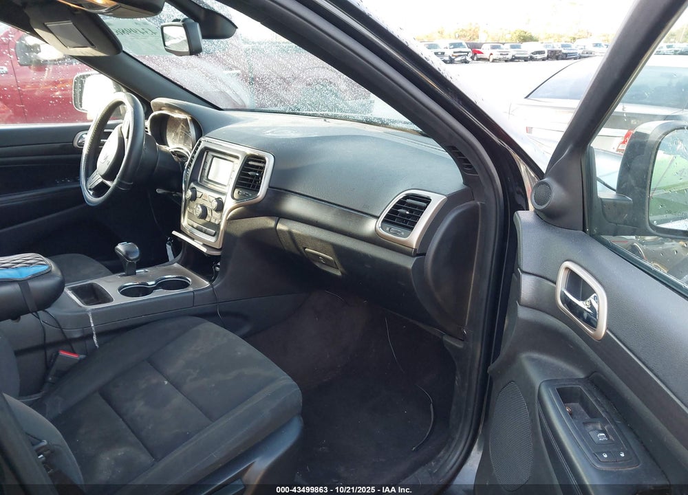 2015 JEEP GRAND CHEROKEE VIN: 1C4RJFAG5FC228683
