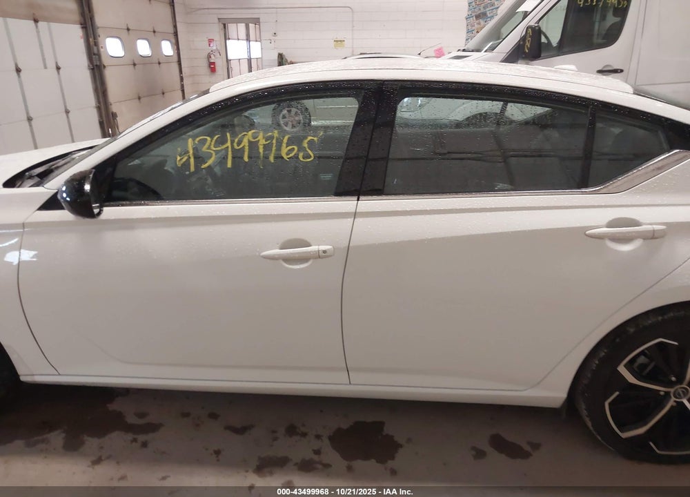 2023 NISSAN ALTIMA SR FWD VIN: 1N4BL4CV1PN387997
