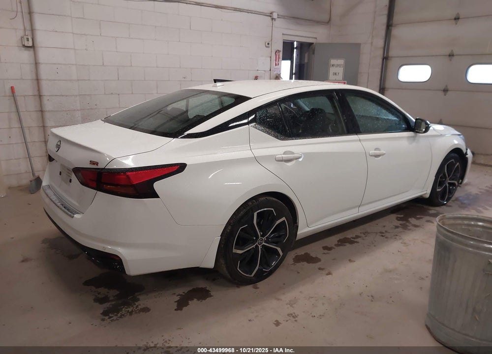2023 NISSAN ALTIMA SR FWD VIN: 1N4BL4CV1PN387997