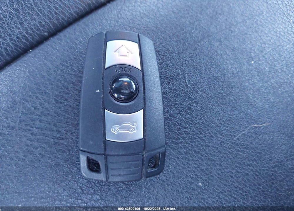 2009 BMW 128I VIN: WBAUN13579VH80529
